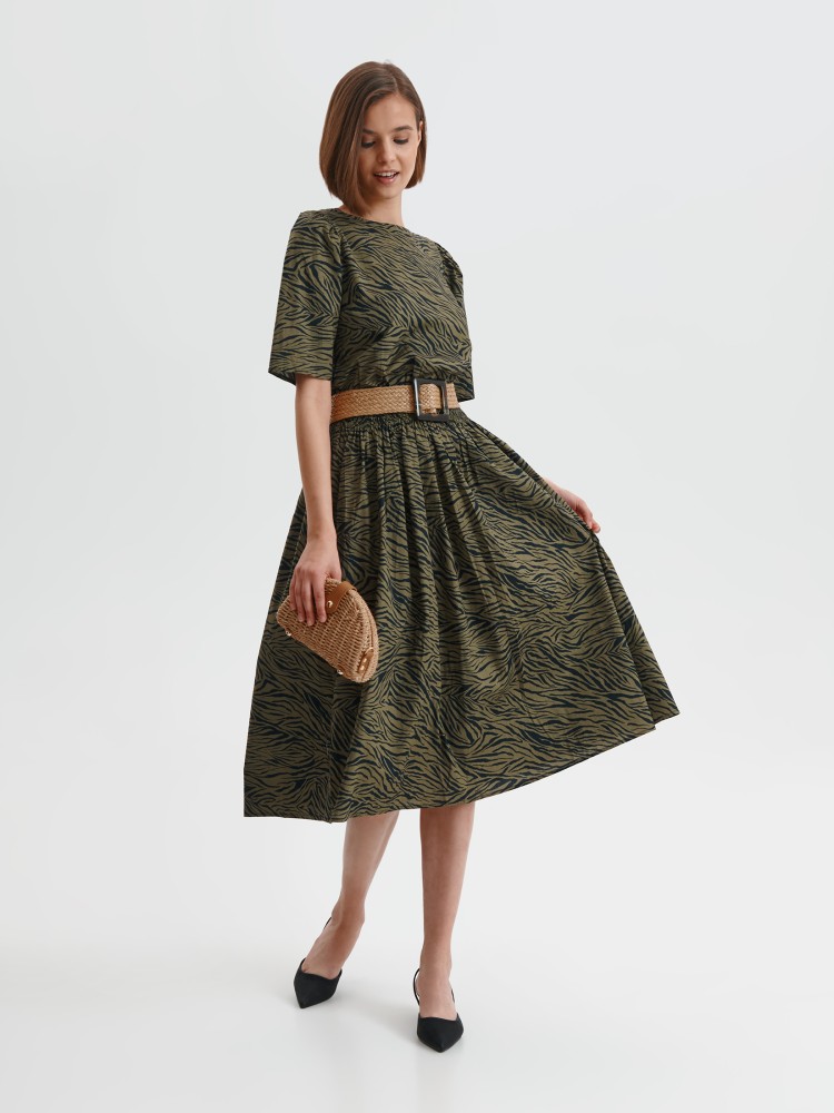 Sukienka w zwierzęcy nadruk