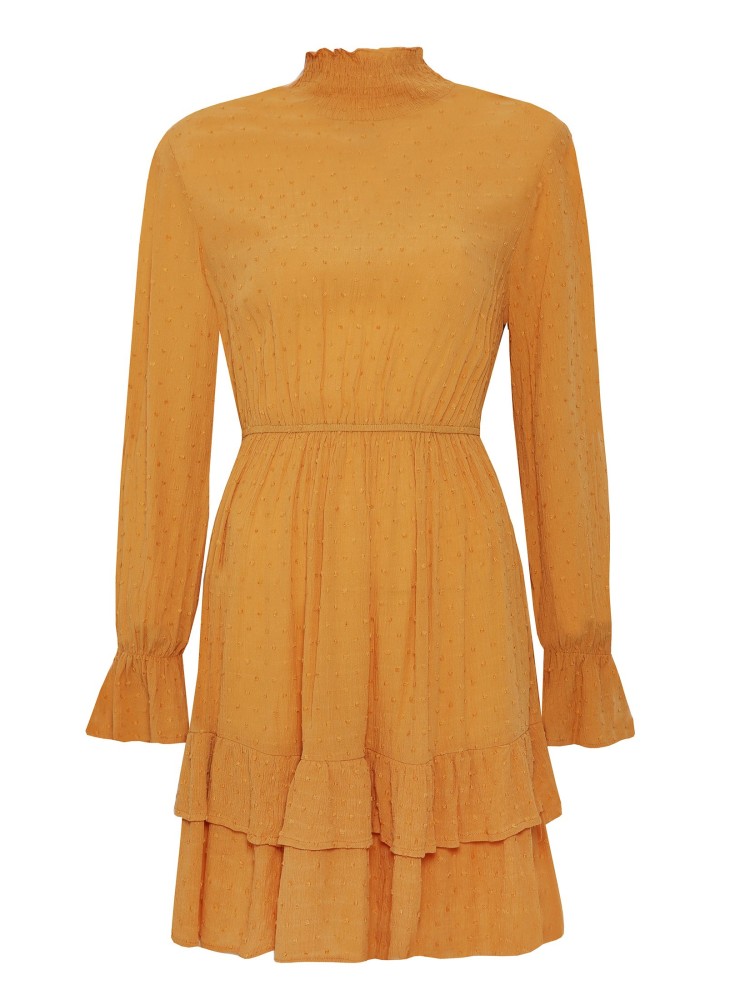 Sukienka ze stójką i falbanami z tkaniny plumeti