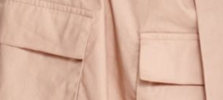 Sukienka cold shoulder z wiązaniami i kieszeniami