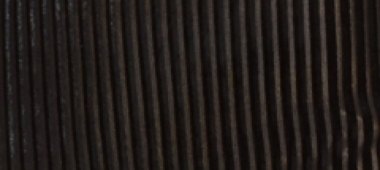 Połyskująca sukienka ze strukturalnej dzianiny