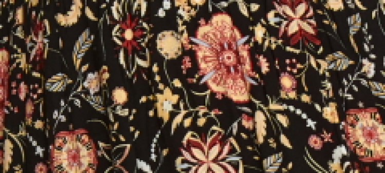 Wzorzysta sukienka z wiskozy