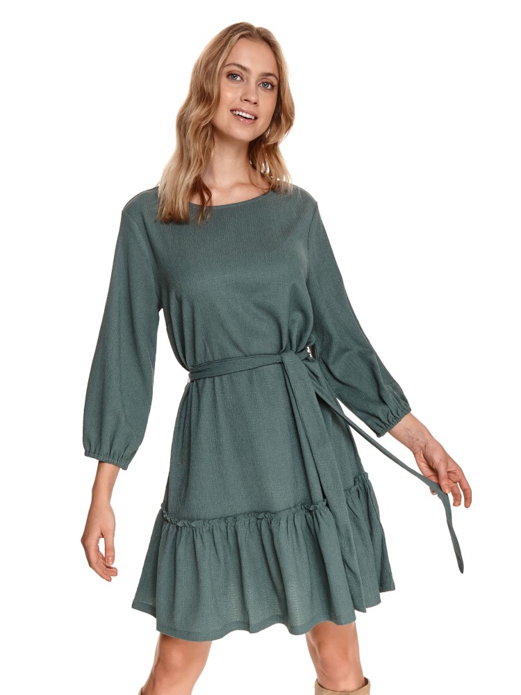 Dzianinowa sukienka z wiązaniem