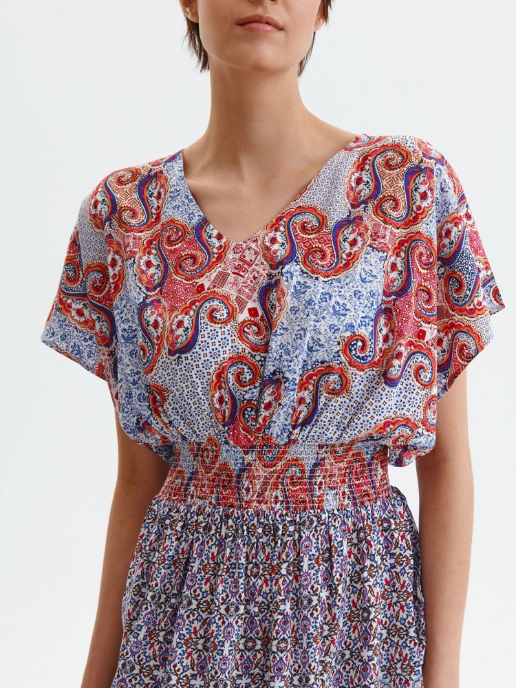 Sukienka we wzór z rękawem kimono