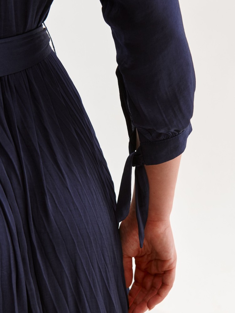 Sukienka maxi z plisowanym dołem