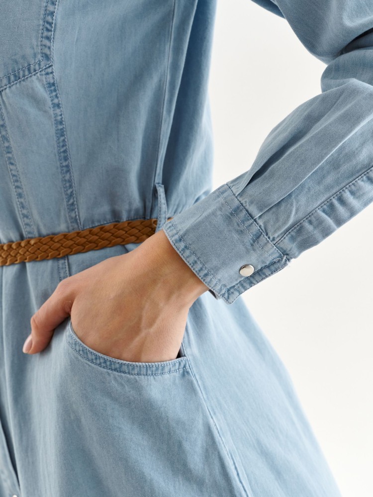 Koszulowa sukienka midi z paskiem