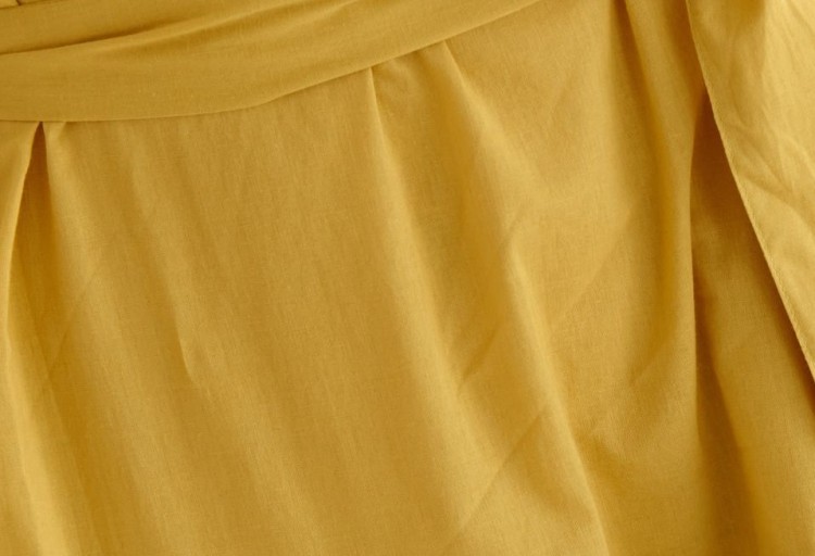 Gładka sukienka z dekoltem w serek