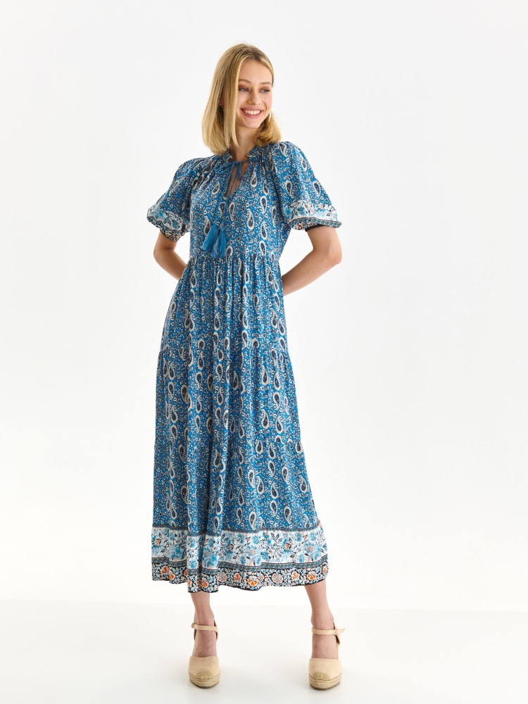 Sukienka o luźnym kroju z dekoltem w serek