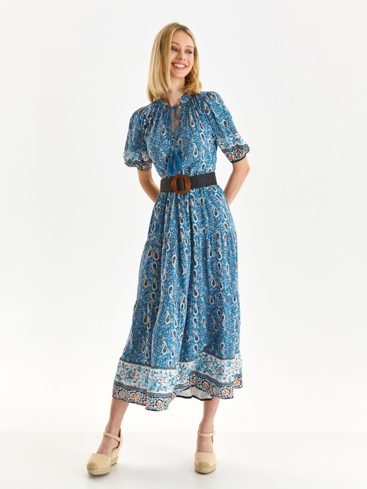 Sukienka o luźnym kroju z dekoltem w serek