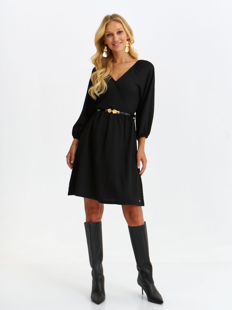 Sukienka z kopertowym dekoltem