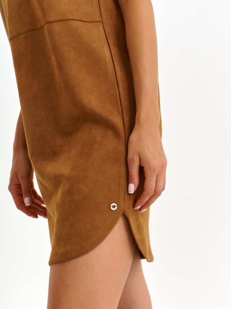 Sukienka ze sztucznego zamszu