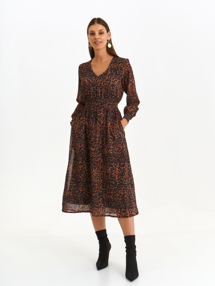 Długa sukienka w panterkę