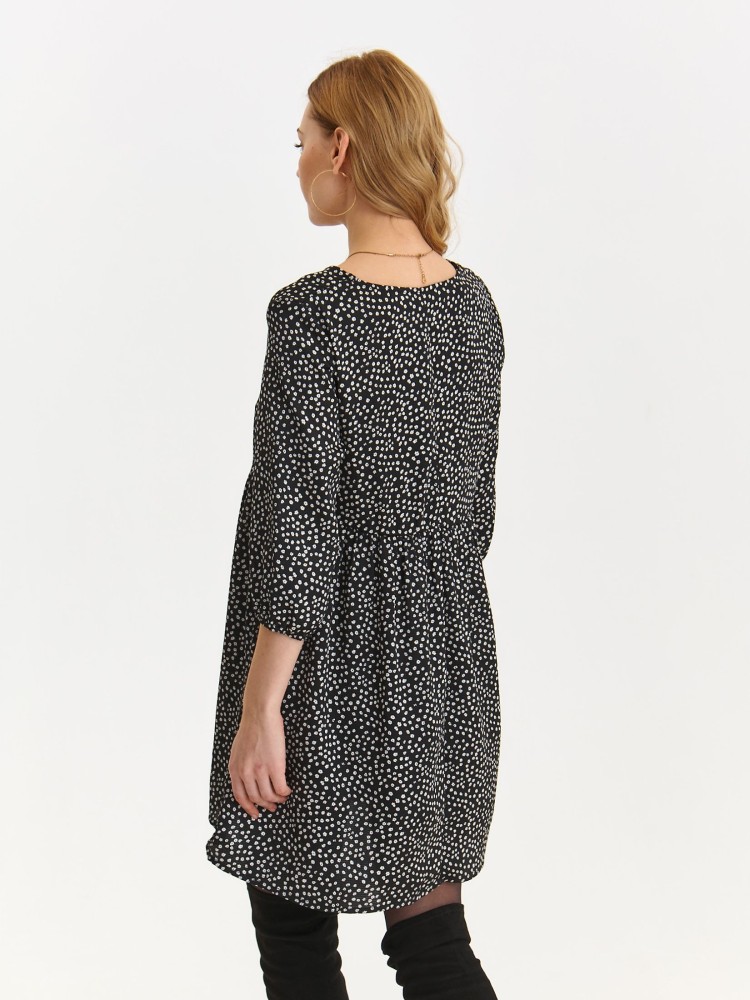 Printowana sukienka z trójkątnym dekoltem Printowana sukienka z trójkątnym dekoltem