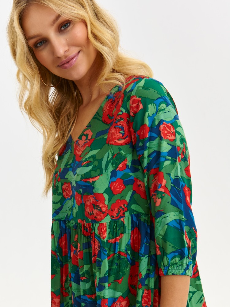 Sukienka o luźnym kroju w kwiatowy wzór Sukienka o luźnym kroju w kwiatowy wzór