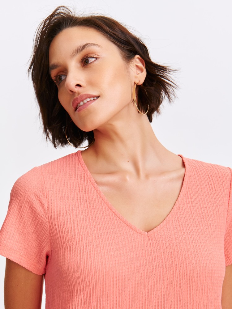 Dzianinowa sukienka z falbaną Dzianinowa sukienka z falbaną