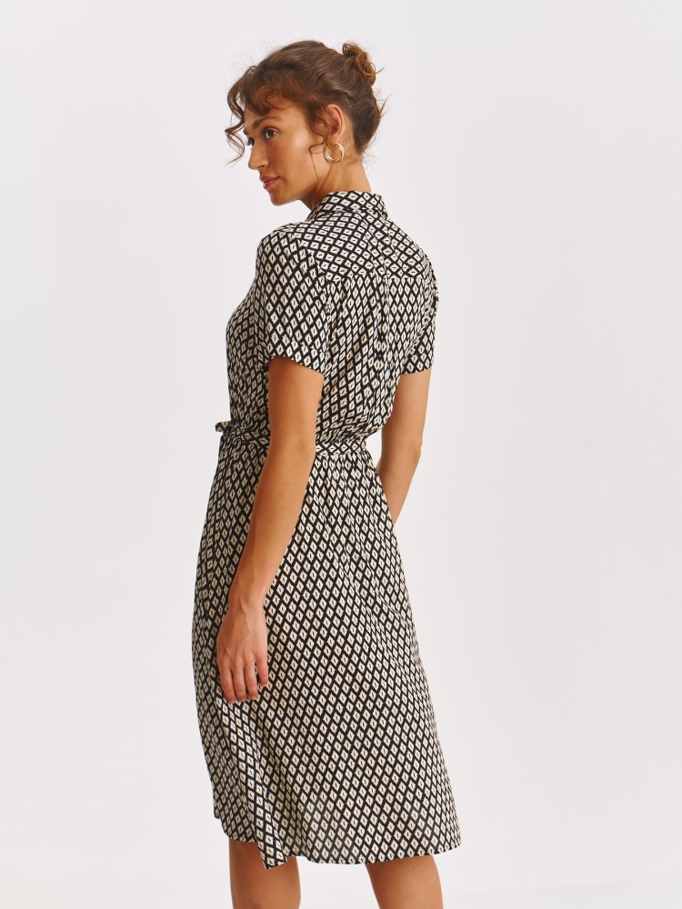 Sukienka koszulowa z nadrukiem