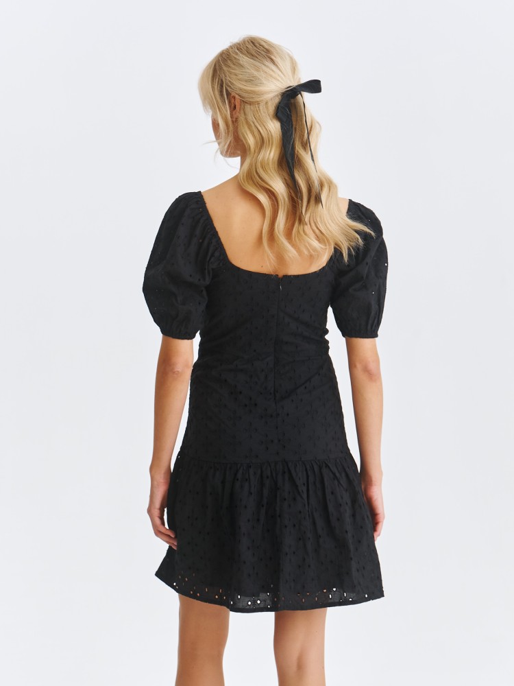 Sukienka z bufiastym rękawem Sukienka z bufiastym rękawem