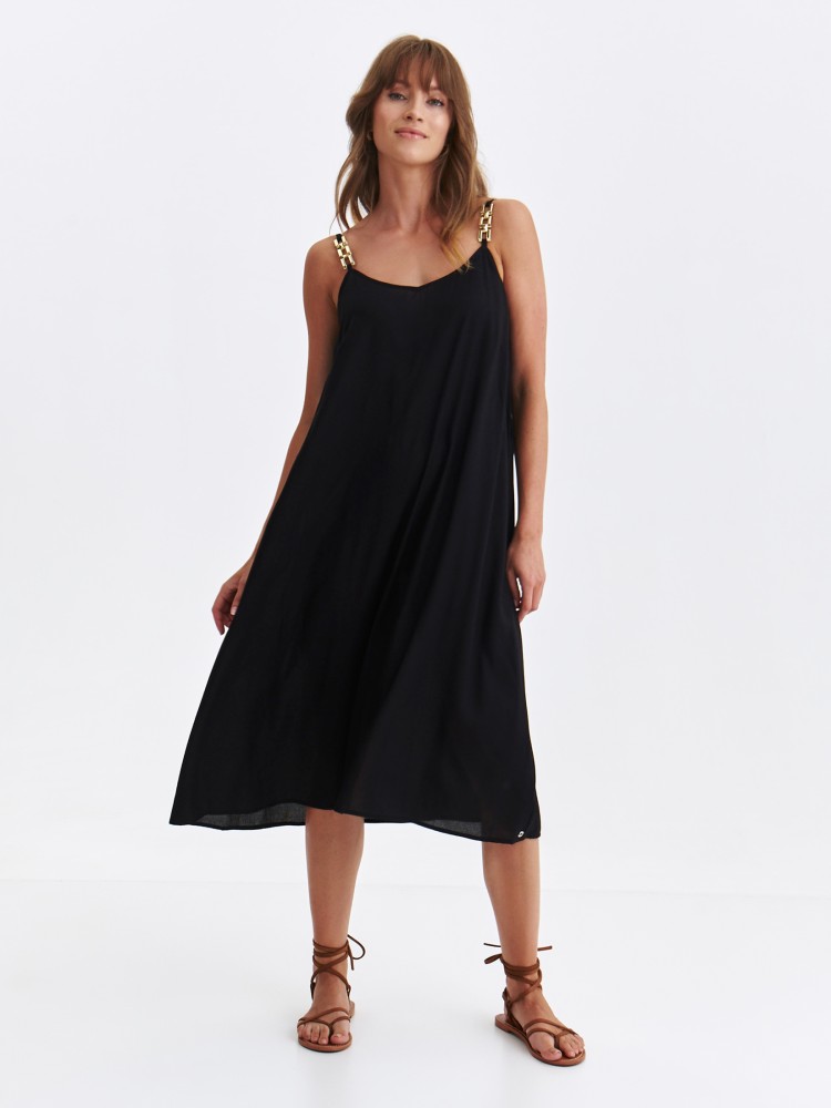 Luźna czarna sukienka na ramiączkach