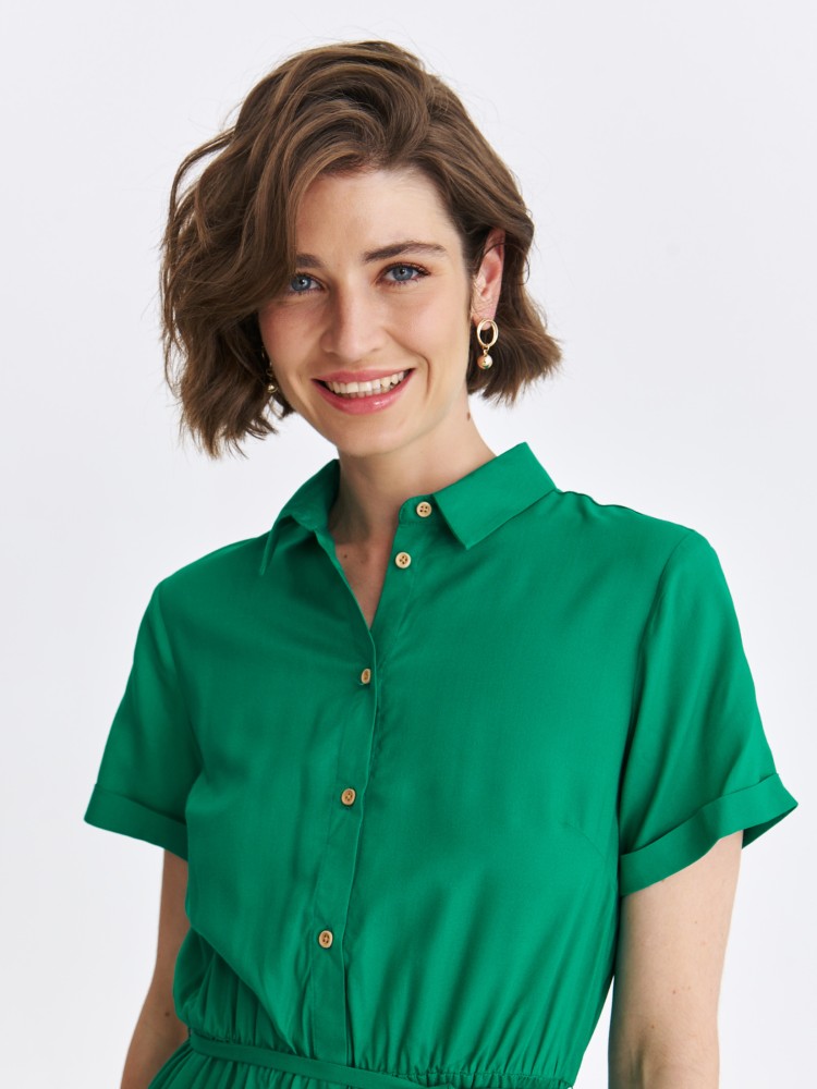 Zielona sukienka z kołnierzykiem Zielona sukienka z kołnierzykiem