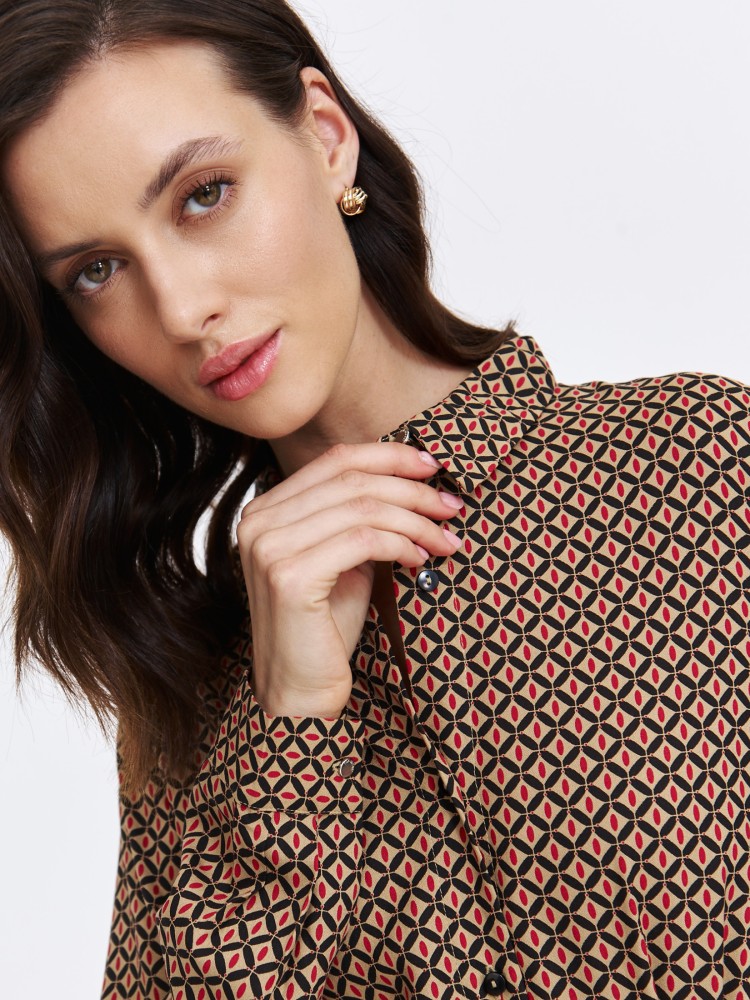 Elegancka szmizjerka w retro wzór