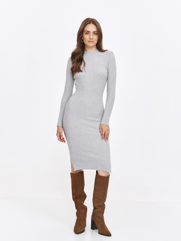 Obcisła szara sukienka z prążkowanej dzianiny