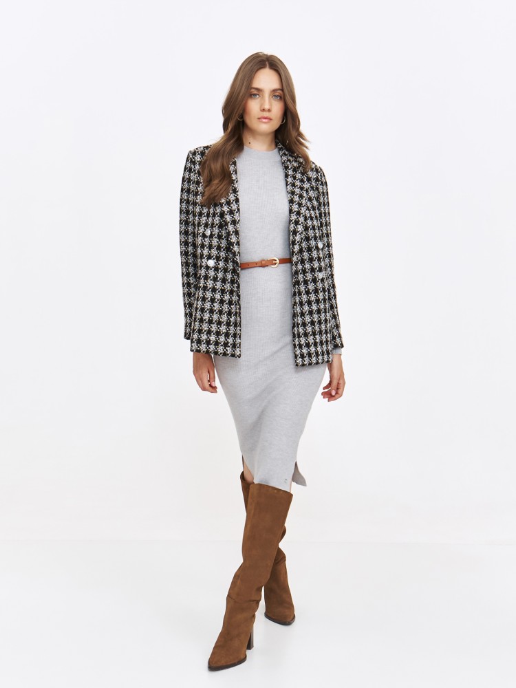 Obcisła szara sukienka z prążkowanej dzianiny