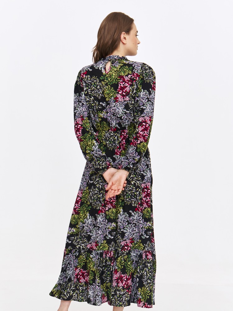 Sukienka maxi w kwiatowy wzór Sukienka maxi w kwiatowy wzór