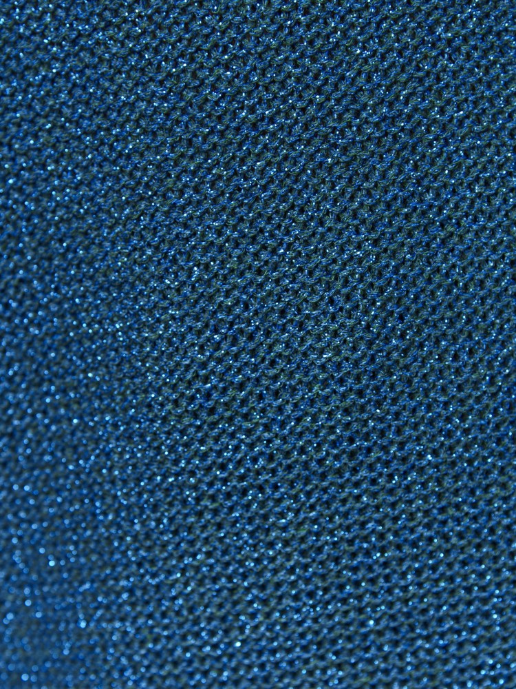 Luźny sweter z zamkiem