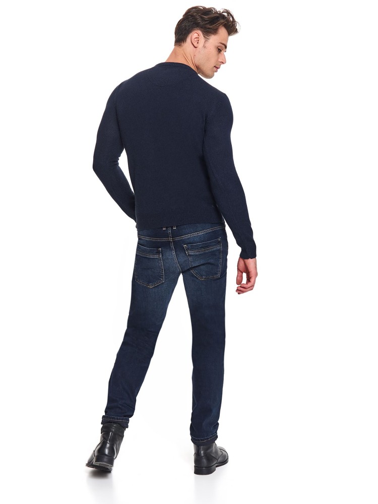 Sweter ze świątecznym motywem