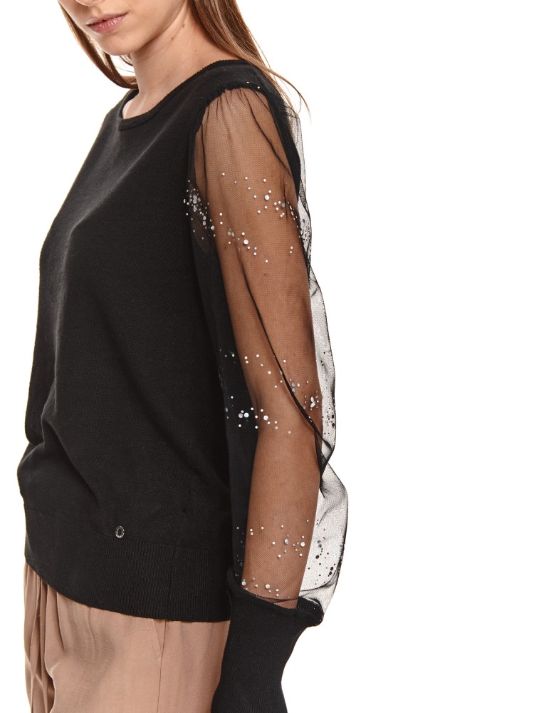 Sweter z ozdobnymi rękawami