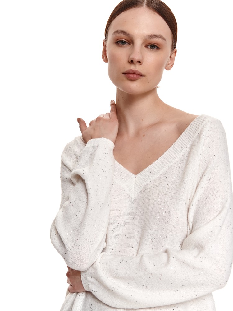Sweter w serek z drobnymi cekinami
