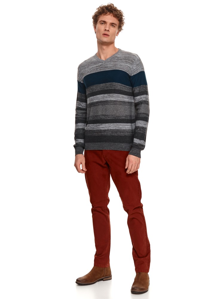 Sweter z dekoltem w serek