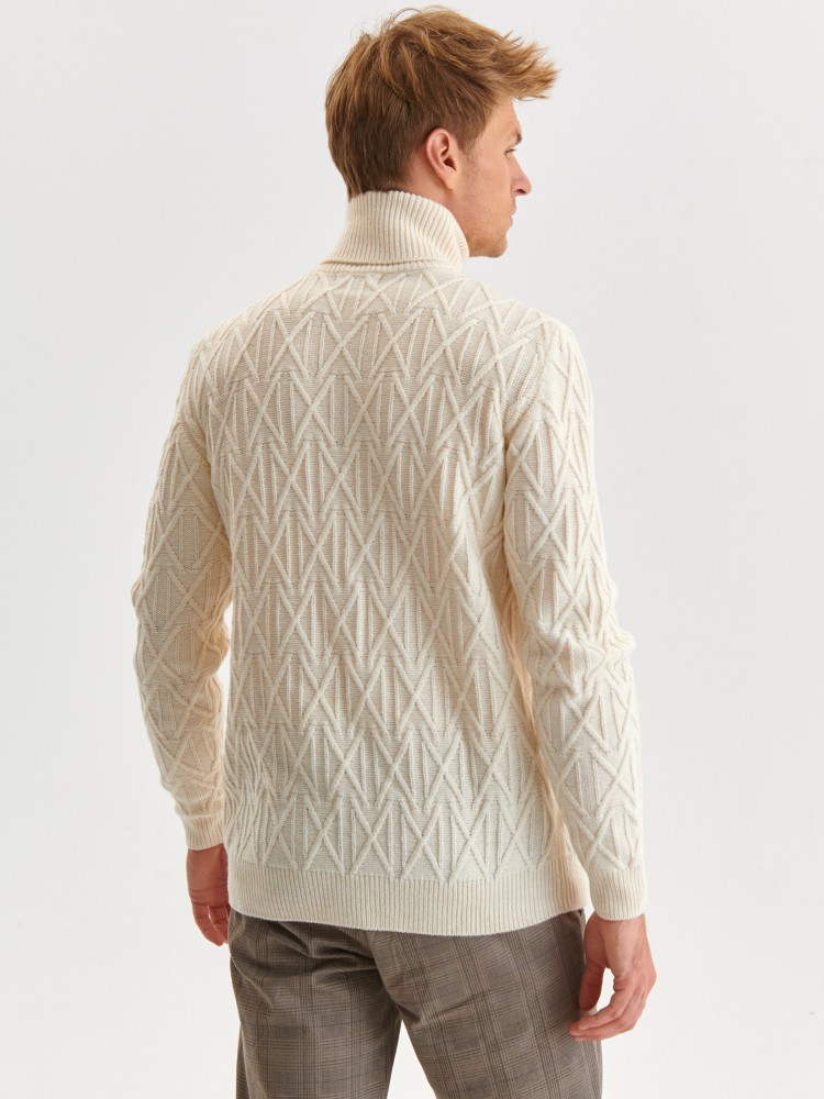 Golf otulający ze strukturalnej dzianiny