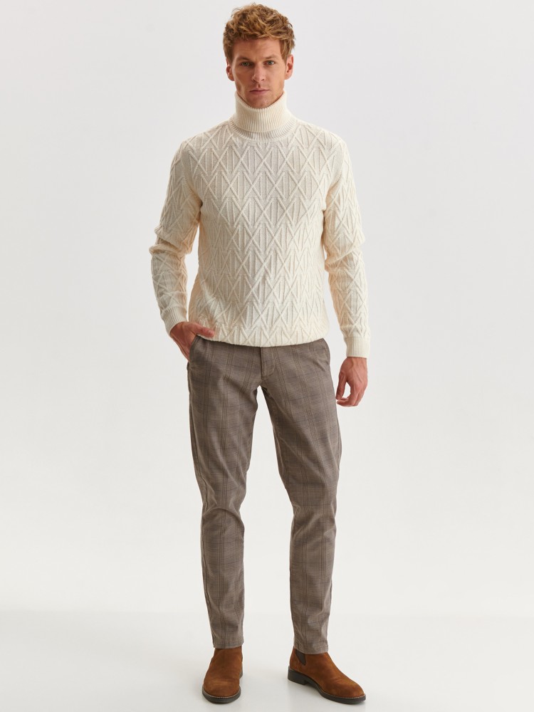 Golf otulający ze strukturalnej dzianiny