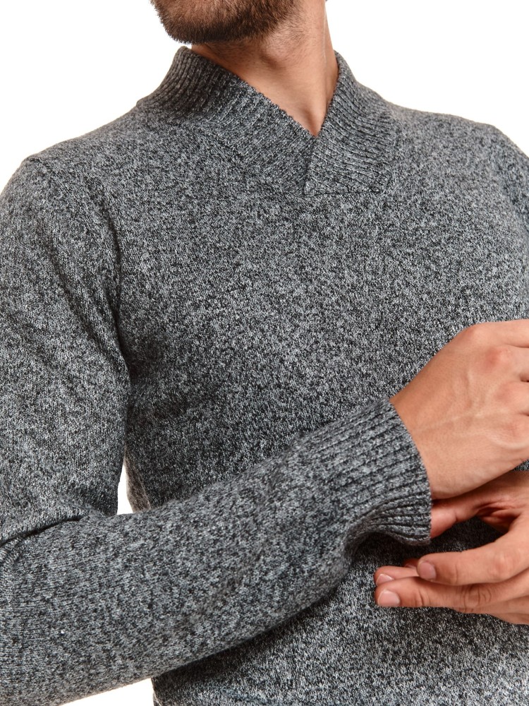 Sweter z dekoltem w serek