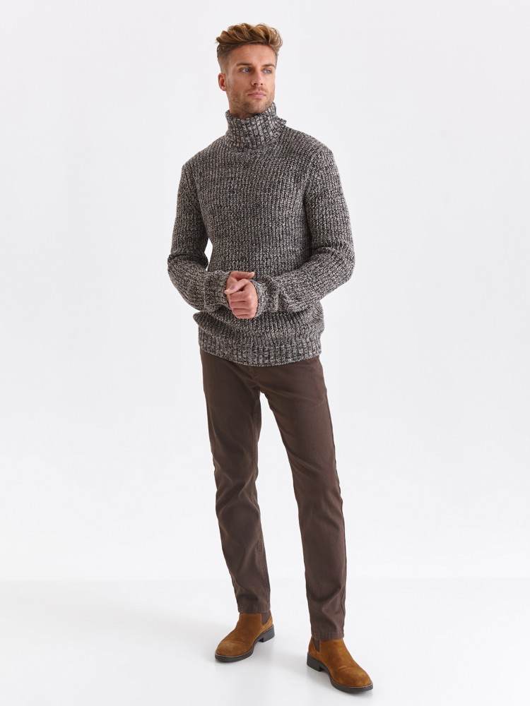 Otulający golf z melanżowej dzianiny