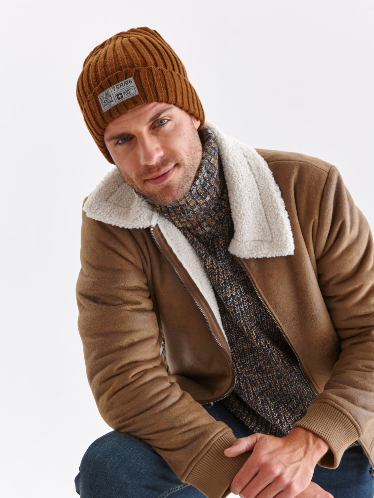 Otulający golf z malenżowej dzianiny