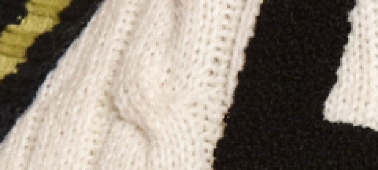 Sweter z aplikacją Sweter z aplikacją