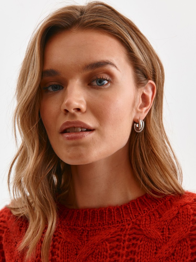 Krótki sweter z warkoczowym przeplotem Krótki sweter z warkoczowym przeplotem