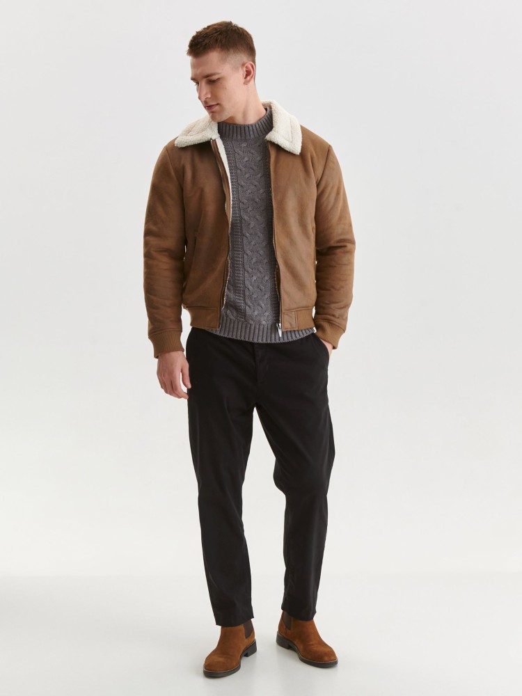 Ciepły sweter z półgolfem