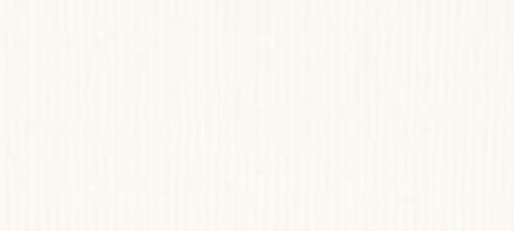 Biały sweter z ozdobnymi koralikami