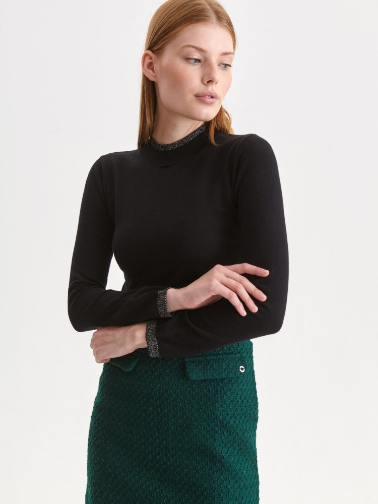 Sweter półgolf z dzianiny zdobionej metalizowaną nicią Sweter półgolf z dzianiny zdobionej metalizowaną nicią