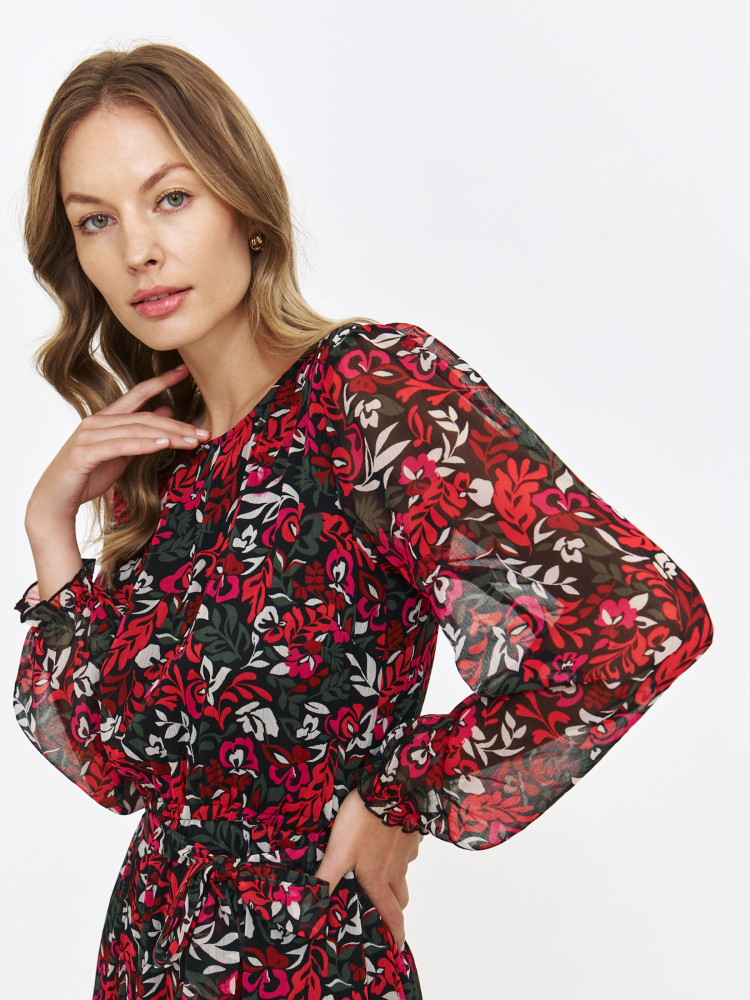 Długa sukienka w wyrazisty wzór Długa sukienka w wyrazisty wzór