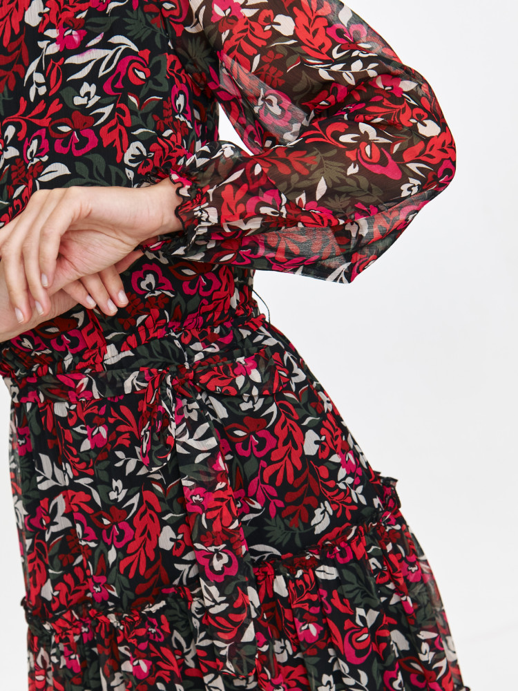 Długa sukienka w wyrazisty wzór Długa sukienka w wyrazisty wzór