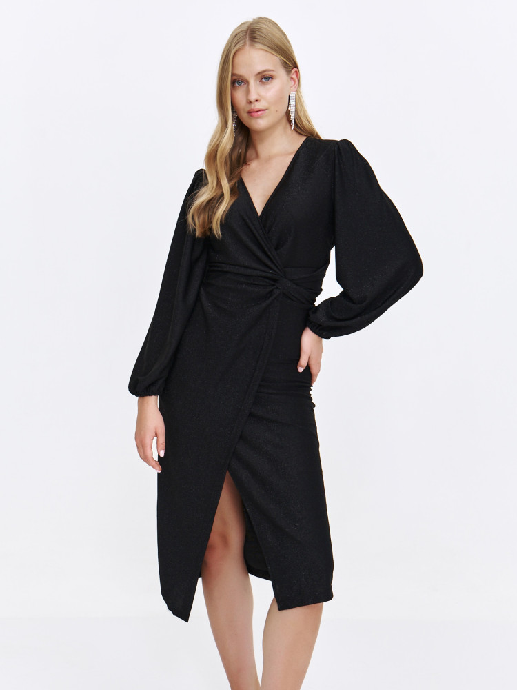 Kopertowa sukienka z połyskującej tkaniny z węzłem w talii 