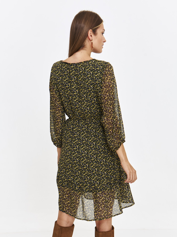 Taliowana sukienka w drobny wzór