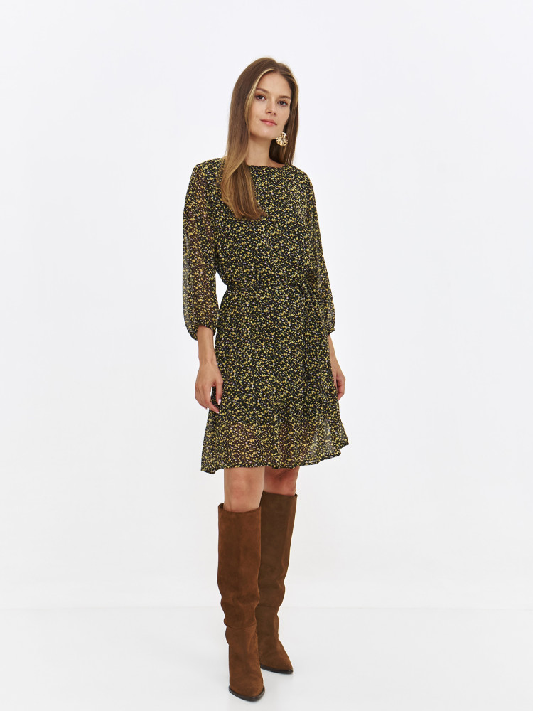 Taliowana sukienka w drobny wzór