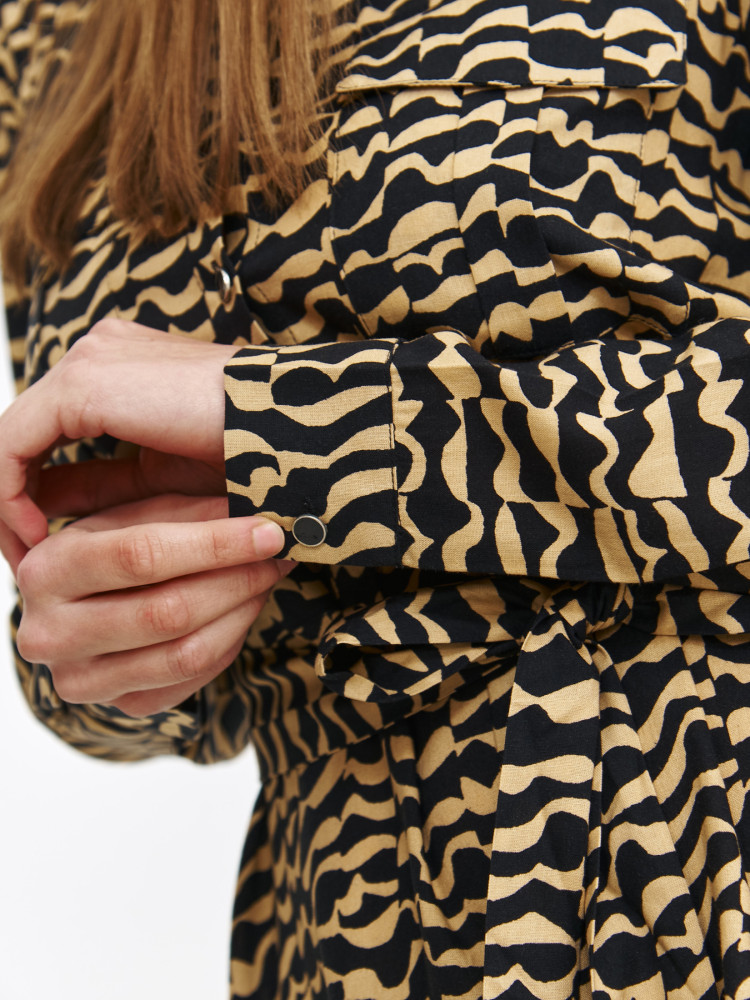 Koszulowa sukienka midi 