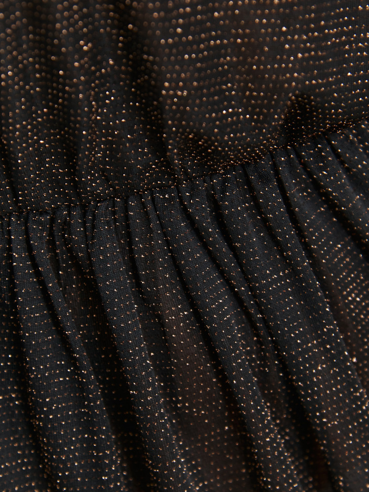 Krótka sukienka z błyszczącej tkaniny