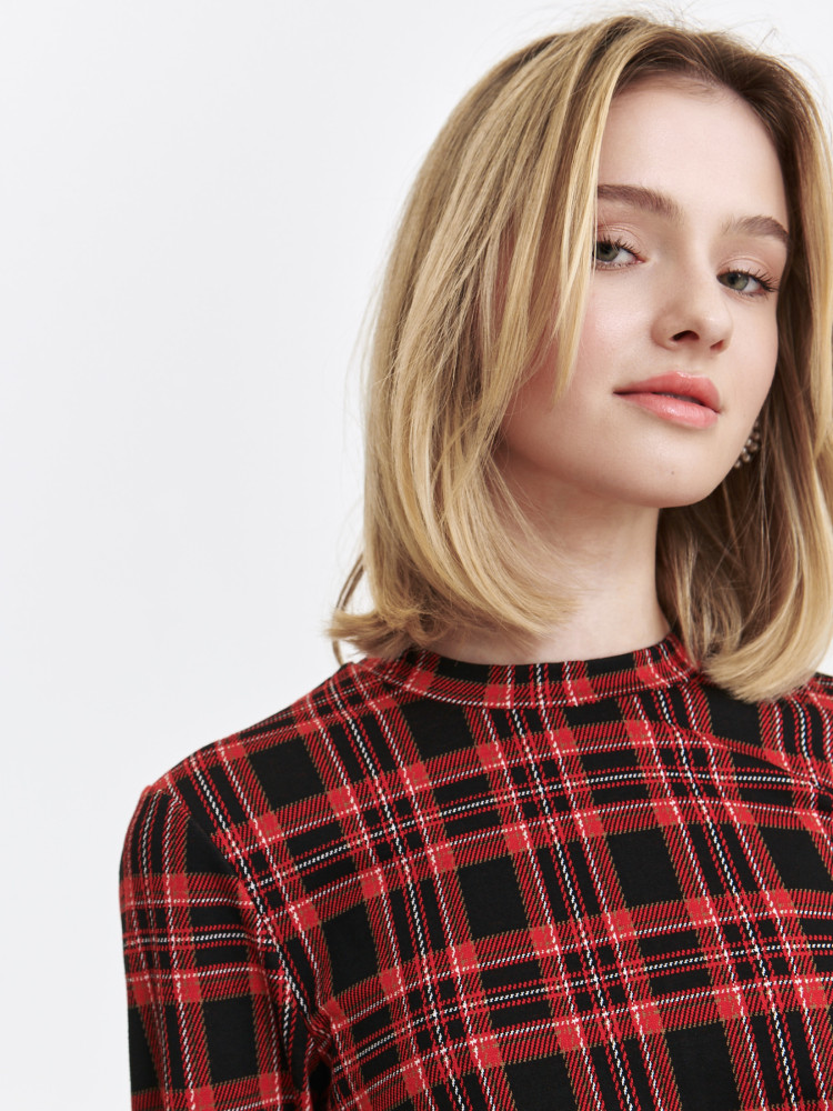 Krótka sukienka w kratkę