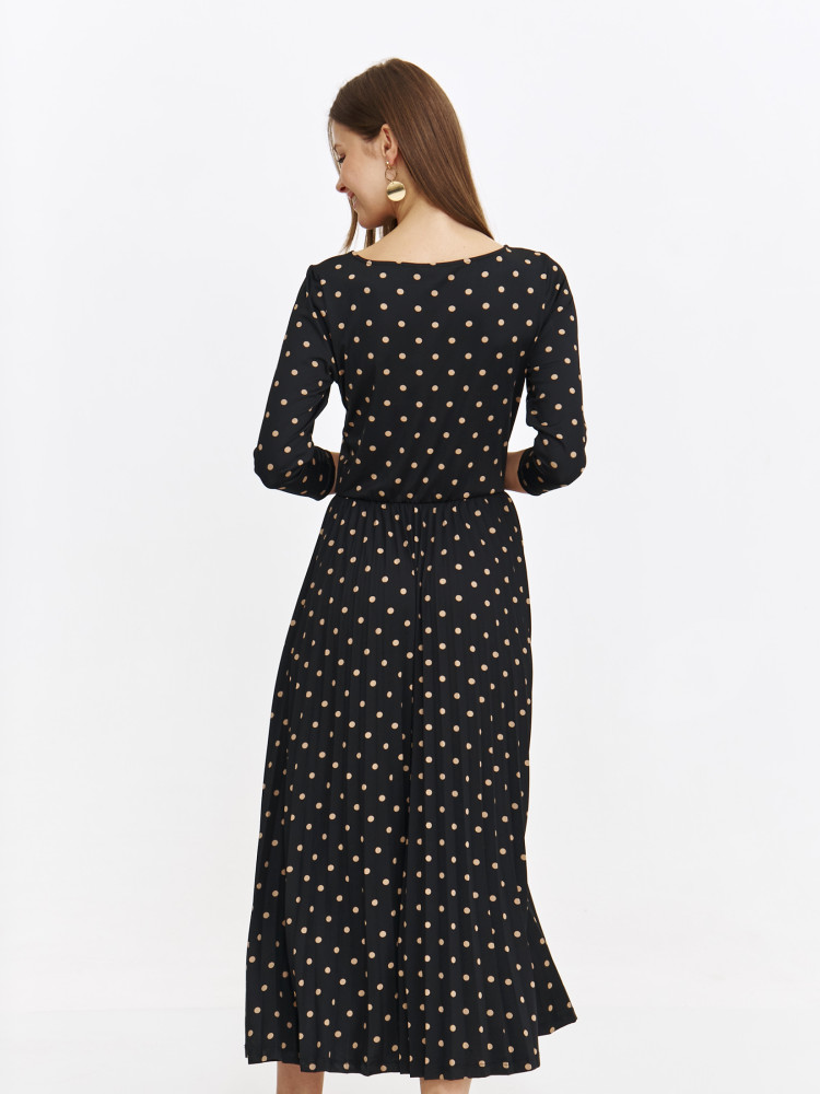 Sukienka w grochy z plisowanym dołem 